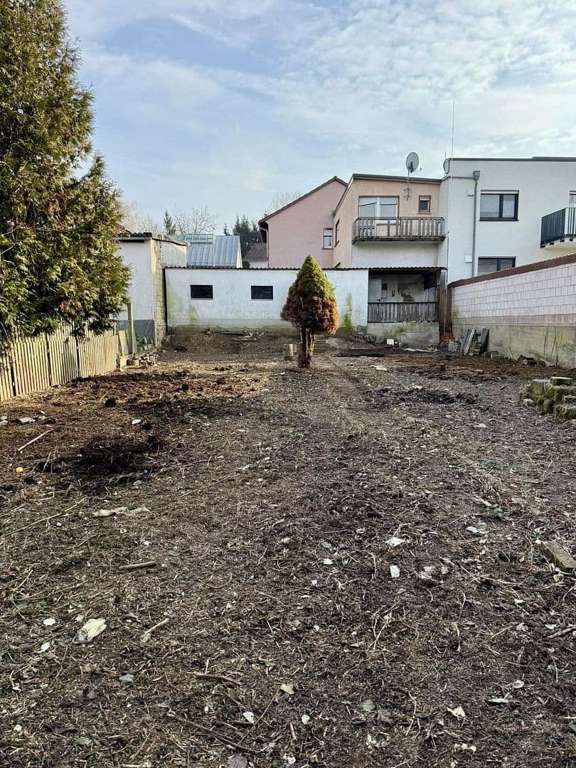 Prodej domu 138 m², pozemek 595 m², Höchster Straße 57, Groß-Umstadt, Hessen Prodej domu 138 m², pozemek 595 m², Höchster Straße 57, Groß-Umstadt, Hessen
