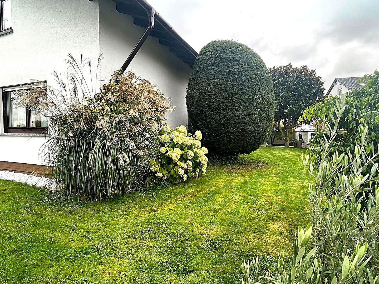 Prodej domu 300 m², pozemek 652 m², Dietzenbach, Hessen Prodej domu 300 m², pozemek 652 m², Dietzenbach, Hessen