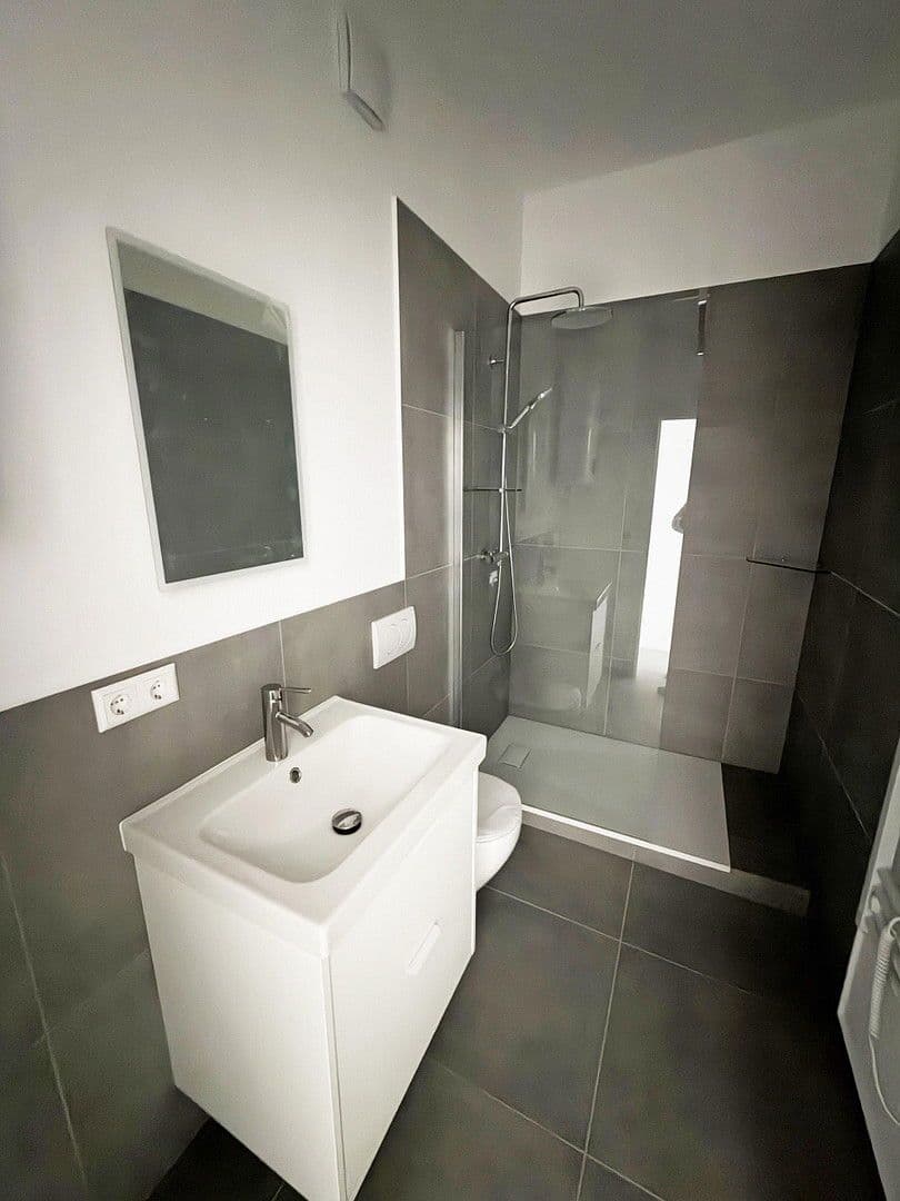 Pronájem bytu 1+1 29 m², Martin-Luther-Straße, Stuttgart, Bádensko-Württembersko Pronájem bytu 1+1 29 m², Martin-Luther-Straße, Stuttgart, Bádensko-Württembersko