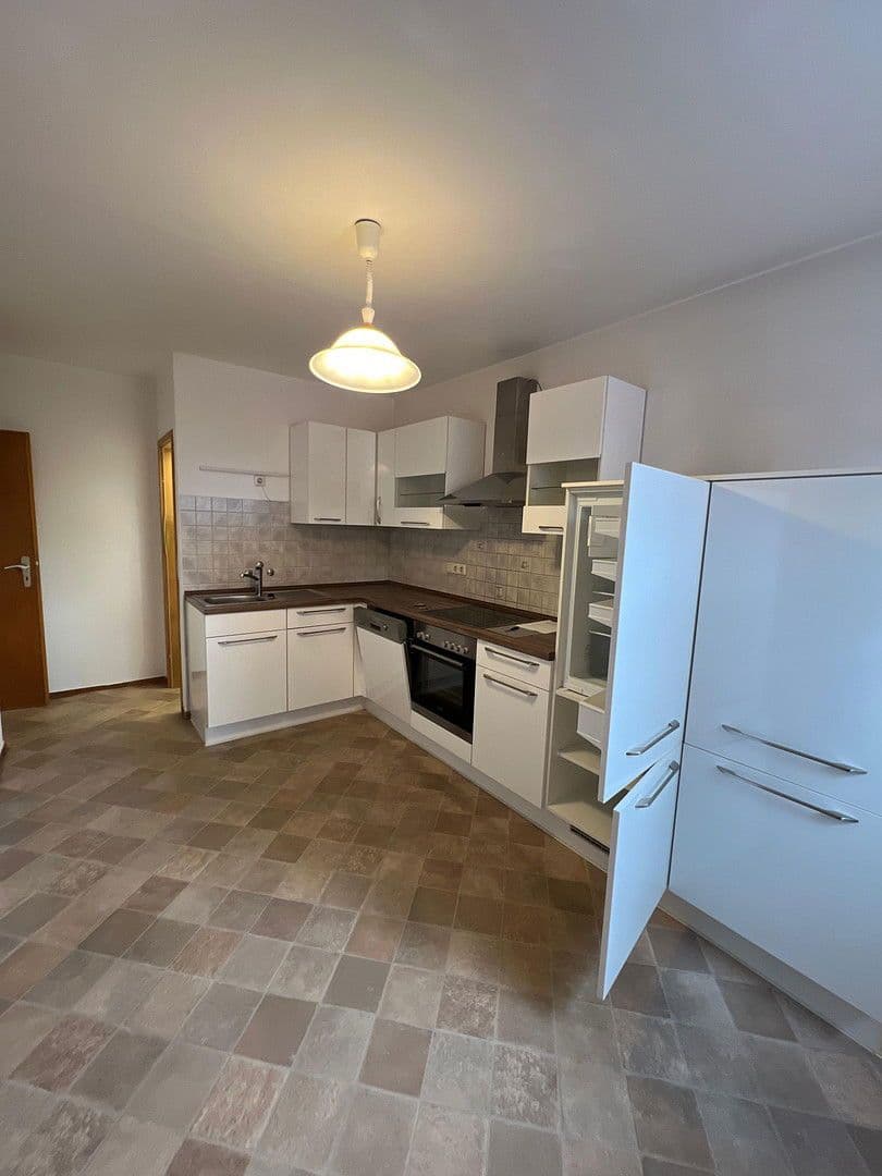 Pronájem bytu 4+1 90 m², Uetze, Dolní Sasko Pronájem bytu 4+1 90 m², Uetze, Dolní Sasko