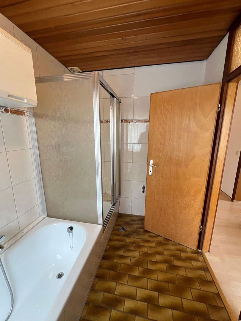 Pronájem bytu 4+1 90 m², Uetze, Dolní Sasko Pronájem bytu 4+1 90 m², Uetze, Dolní Sasko