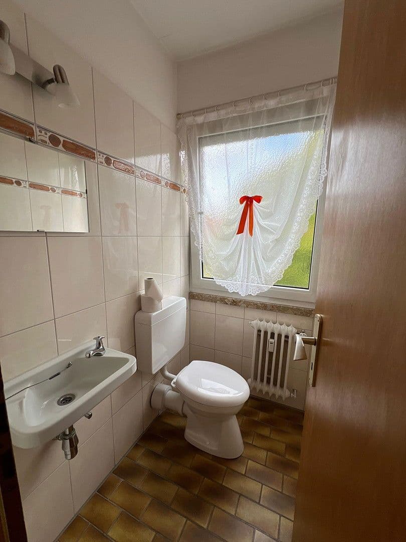 Pronájem bytu 4+1 90 m², Uetze, Dolní Sasko Pronájem bytu 4+1 90 m², Uetze, Dolní Sasko