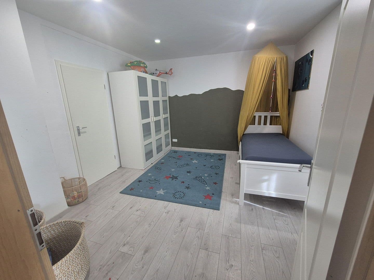 Pronájem domu 160 m², pozemek 200 m², Karben, Hessen Pronájem domu 160 m², pozemek 200 m², Karben, Hessen