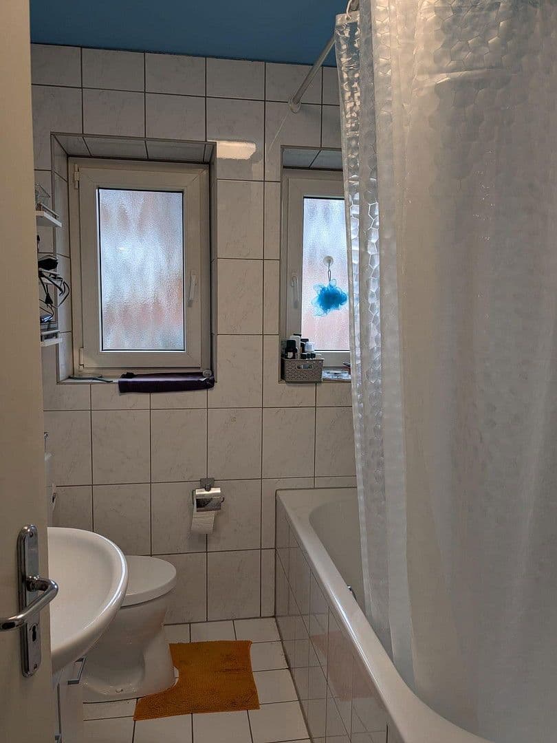 Pronájem bytu 2+kk 70 m², Neuss, Severní Porýní-Vestfálsko Pronájem bytu 2+kk 70 m², Neuss, Severní Porýní-Vestfálsko