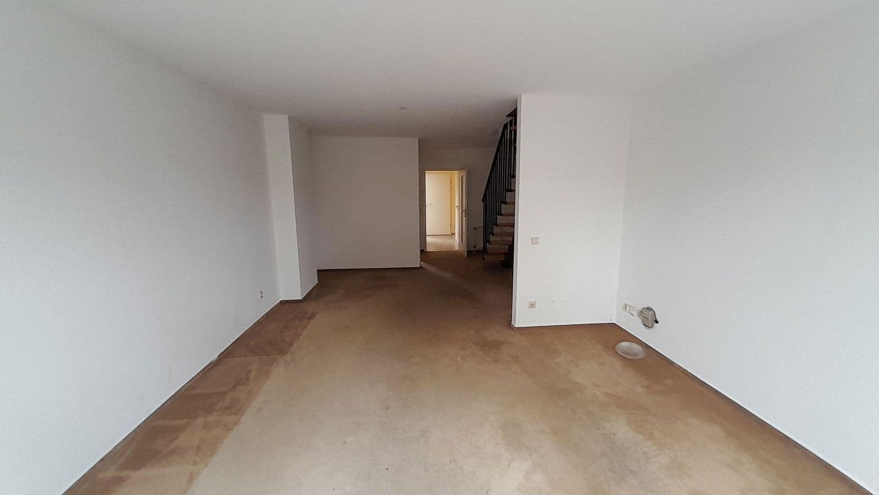 Prodej domu 117 m², pozemek 134 m², Falkensee, Braniborsko Prodej domu 117 m², pozemek 134 m², Falkensee, Braniborsko