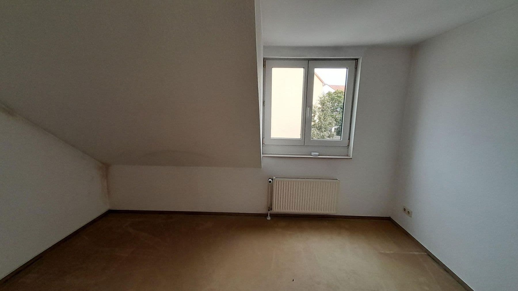 Prodej domu 117 m², pozemek 134 m², Falkensee, Braniborsko Prodej domu 117 m², pozemek 134 m², Falkensee, Braniborsko
