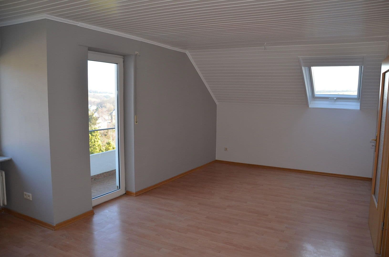 Pronájem bytu 2+1 75 m², Königsfeld, Porýní-Falc Pronájem bytu 2+1 75 m², Königsfeld, Porýní-Falc