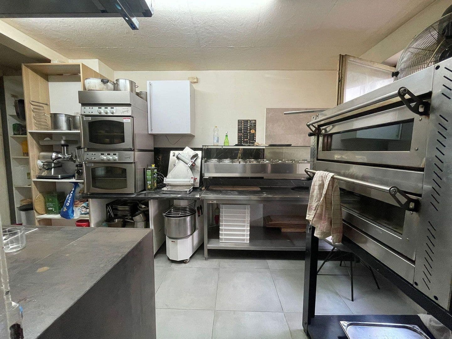 Pronájem nebytového prostoru 100 m², Sulzbacher Str. 97, Nürnberg, Bavorsko Pronájem nebytového prostoru 100 m², Sulzbacher Str. 97, Nürnberg, Bavorsko