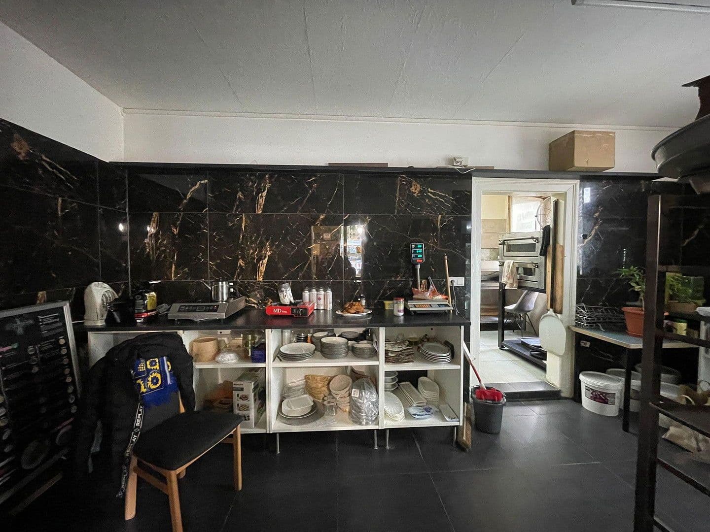 Pronájem nebytového prostoru 100 m², Sulzbacher Str. 97, Nürnberg, Bavorsko Pronájem nebytového prostoru 100 m², Sulzbacher Str. 97, Nürnberg, Bavorsko