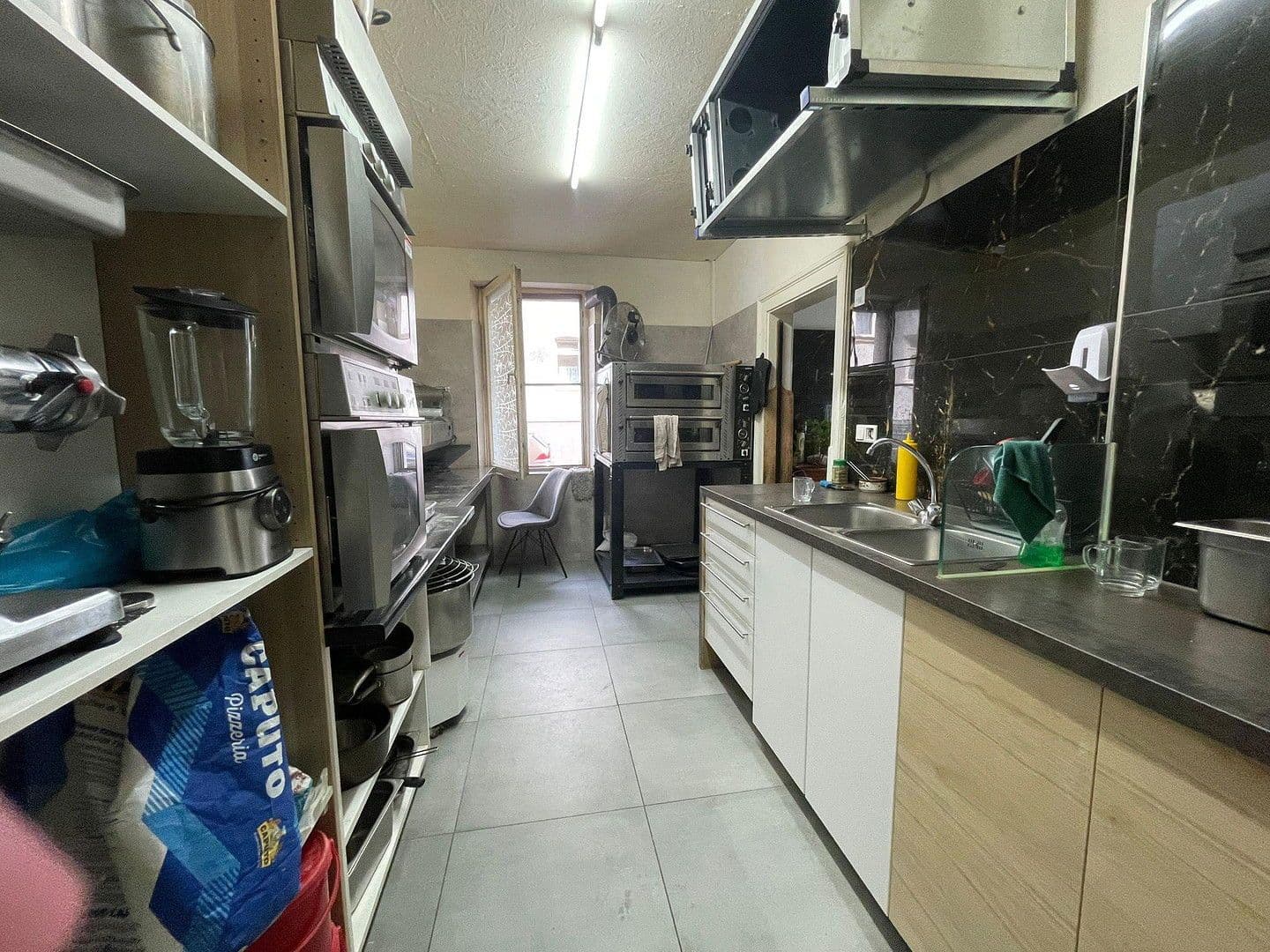 Pronájem nebytového prostoru 100 m², Sulzbacher Str. 97, Nürnberg, Bavorsko Pronájem nebytového prostoru 100 m², Sulzbacher Str. 97, Nürnberg, Bavorsko