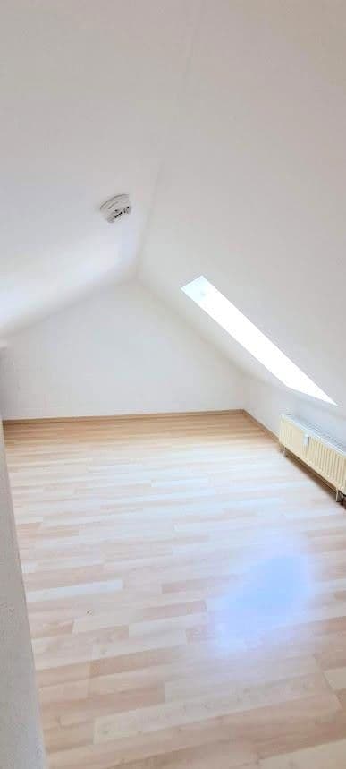 Pronájem bytu 3+1 80 m², Zwenkauer Str. 15, Markranstädt, Sasko Pronájem bytu 3+1 80 m², Zwenkauer Str. 15, Markranstädt, Sasko
