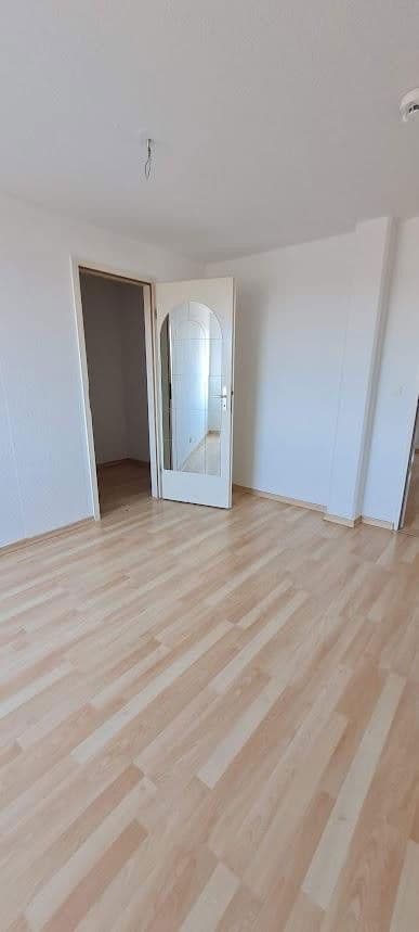 Pronájem bytu 3+1 80 m², Zwenkauer Str. 15, Markranstädt, Sasko Pronájem bytu 3+1 80 m², Zwenkauer Str. 15, Markranstädt, Sasko