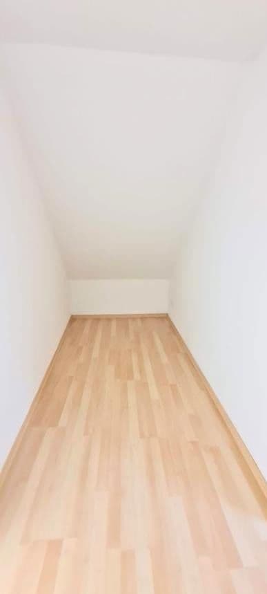 Pronájem bytu 3+1 80 m², Zwenkauer Str. 15, Markranstädt, Sasko Pronájem bytu 3+1 80 m², Zwenkauer Str. 15, Markranstädt, Sasko