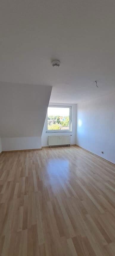 Pronájem bytu 3+1 80 m², Zwenkauer Str. 15, Markranstädt, Sasko Pronájem bytu 3+1 80 m², Zwenkauer Str. 15, Markranstädt, Sasko