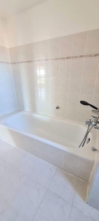 Pronájem bytu 3+1 80 m², Zwenkauer Str. 15, Markranstädt, Sasko Pronájem bytu 3+1 80 m², Zwenkauer Str. 15, Markranstädt, Sasko