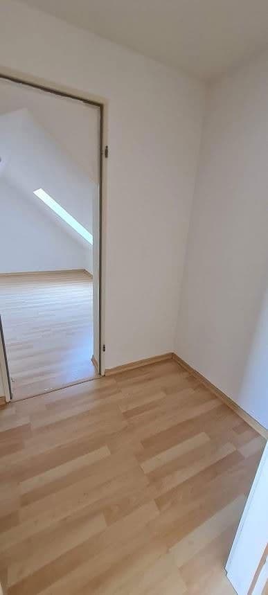 Pronájem bytu 3+1 80 m², Zwenkauer Str. 15, Markranstädt, Sasko Pronájem bytu 3+1 80 m², Zwenkauer Str. 15, Markranstädt, Sasko