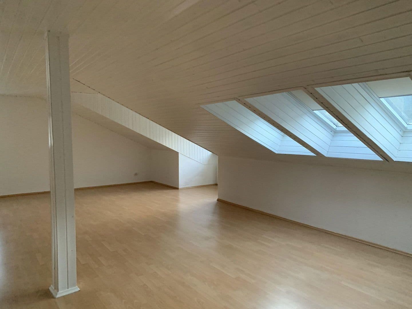 Prodej bytu 4+1 142 m², Schweizertalstraße 30, Heidelberg, Bádensko-Württembersko Prodej bytu 4+1 142 m², Schweizertalstraße 30, Heidelberg, Bádensko-Württembersko