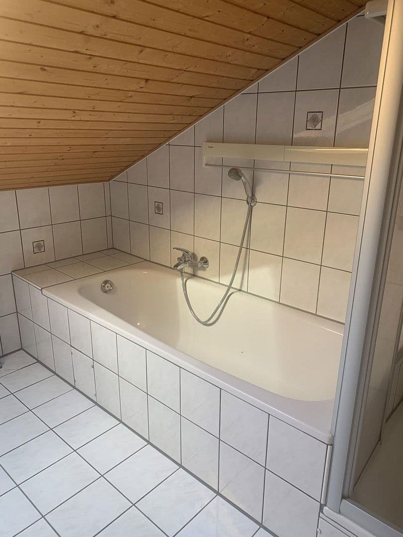 Prodej bytu 4+1 142 m², Schweizertalstraße 30, Heidelberg, Bádensko-Württembersko Prodej bytu 4+1 142 m², Schweizertalstraße 30, Heidelberg, Bádensko-Württembersko