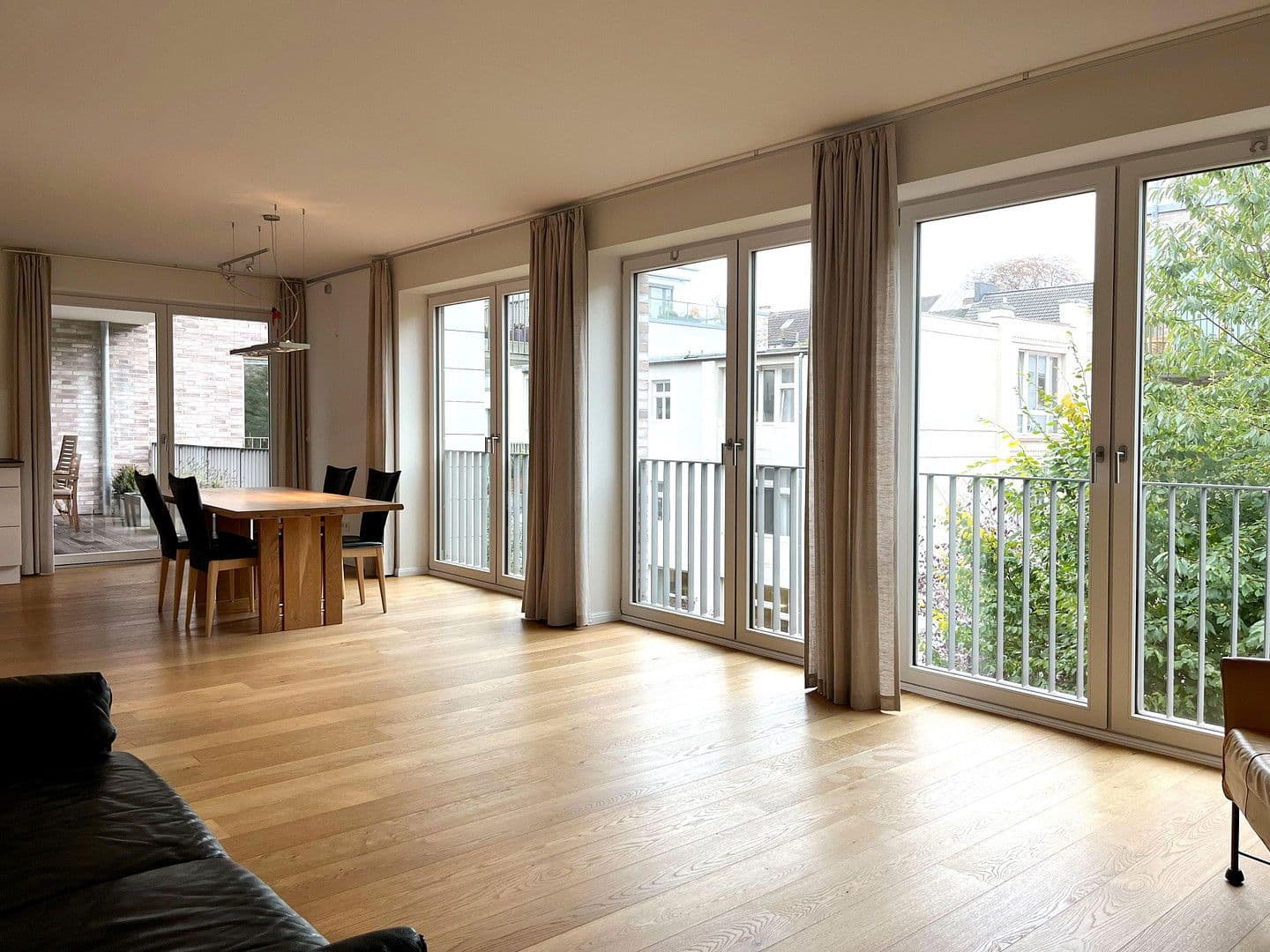 Prodej bytu 4+1 120 m², Hamburg, Hamburg Prodej bytu 4+1 120 m², Hamburg, Hamburg