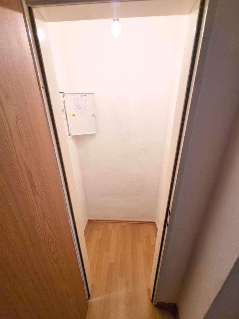 Pronájem bytu 2+1 50 m², Helmstedter Straße 18, Magdeburg, Sasko-Anhaltsko Pronájem bytu 2+1 50 m², Helmstedter Straße 18, Magdeburg, Sasko-Anhaltsko