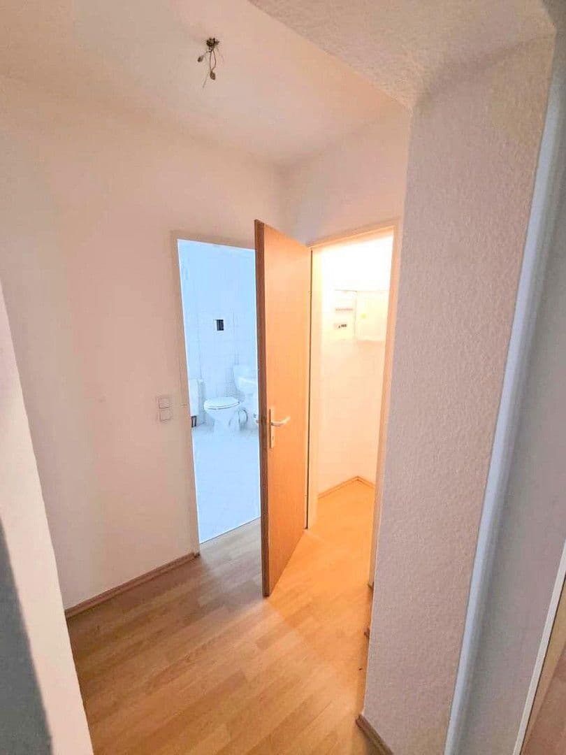 Pronájem bytu 2+1 50 m², Helmstedter Straße 18, Magdeburg, Sasko-Anhaltsko Pronájem bytu 2+1 50 m², Helmstedter Straße 18, Magdeburg, Sasko-Anhaltsko