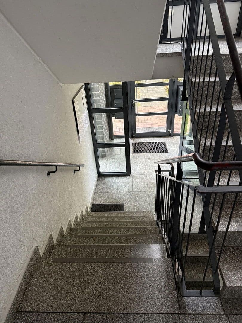 Pronájem bytu 3+1 74 m², Helene-Künne-Allee 12, Braunschweig, Dolní Sasko Pronájem bytu 3+1 74 m², Helene-Künne-Allee 12, Braunschweig, Dolní Sasko