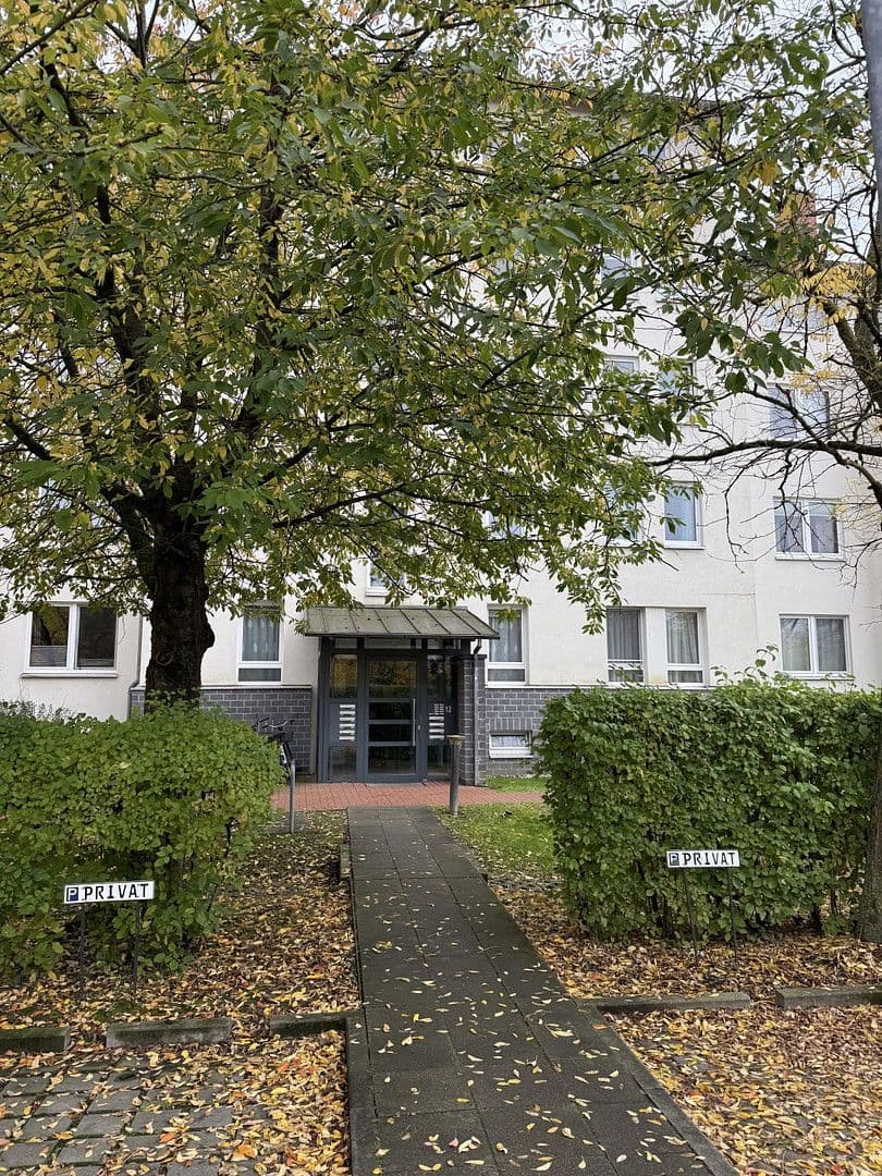 Pronájem bytu 3+1 74 m², Helene-Künne-Allee 12, Braunschweig, Dolní Sasko Pronájem bytu 3+1 74 m², Helene-Künne-Allee 12, Braunschweig, Dolní Sasko