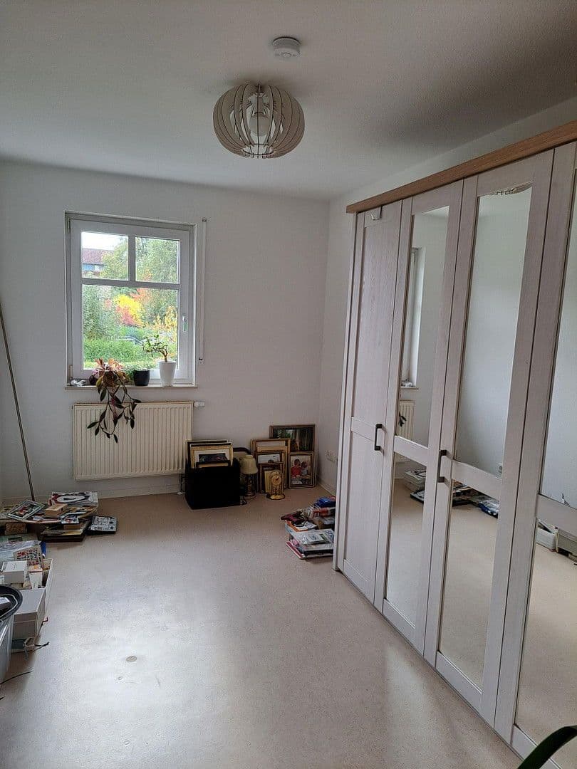 Pronájem domu 145 m², pozemek 220 m², An den Niederwiesen 65, Kassel, Hessen Pronájem domu 145 m², pozemek 220 m², An den Niederwiesen 65, Kassel, Hessen