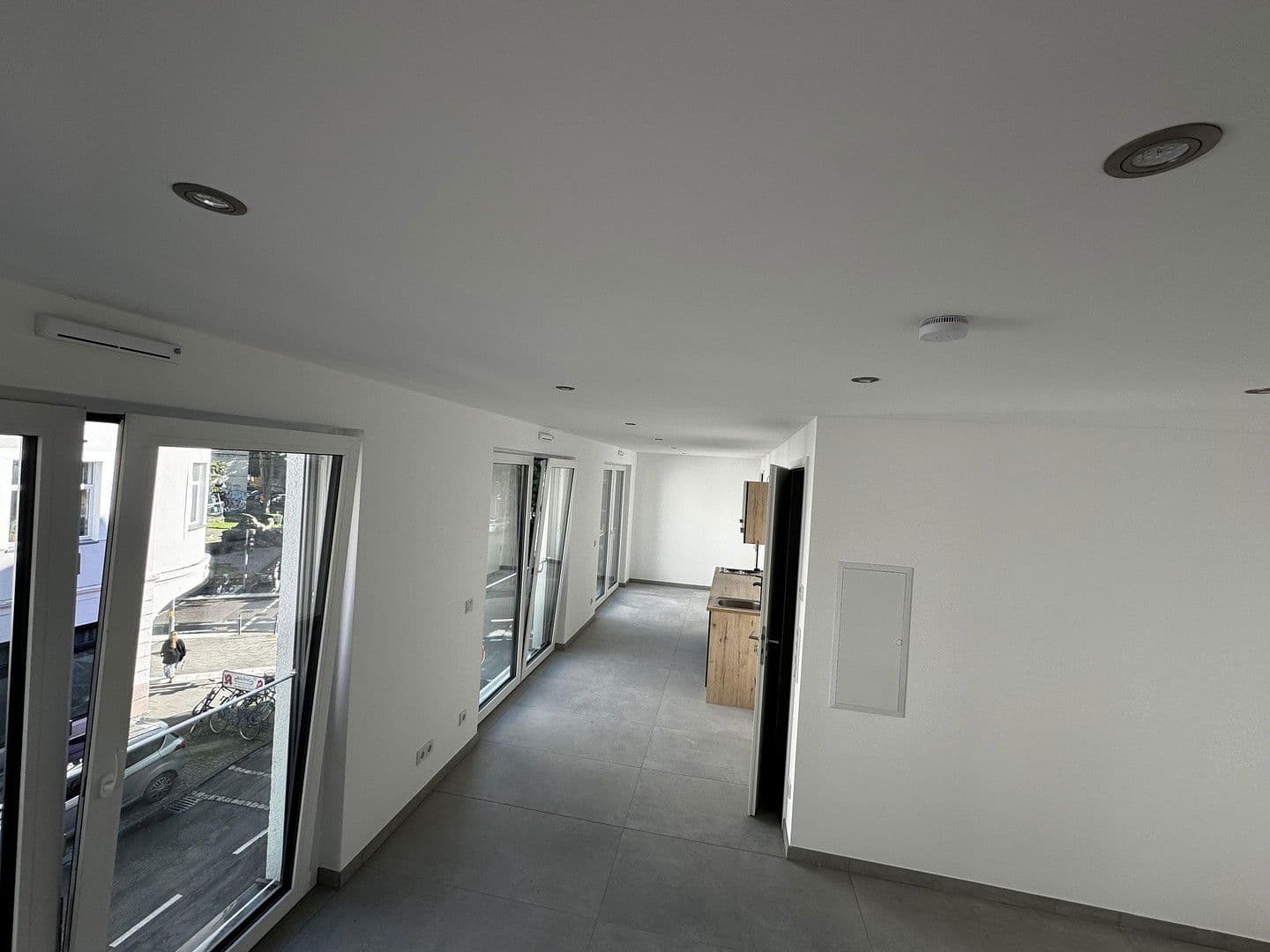 Pronájem bytu 1+1 45 m², Düsseldorfer Strasse 3, Köln, Severní Porýní-Vestfálsko Pronájem bytu 1+1 45 m², Düsseldorfer Strasse 3, Köln, Severní Porýní-Vestfálsko