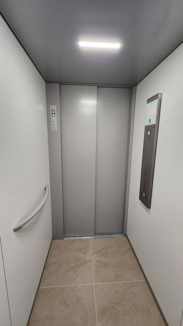Prodej bytu 3+1 79 m², Kohlenstr. 8, Leipzig, Sasko Prodej bytu 3+1 79 m², Kohlenstr. 8, Leipzig, Sasko