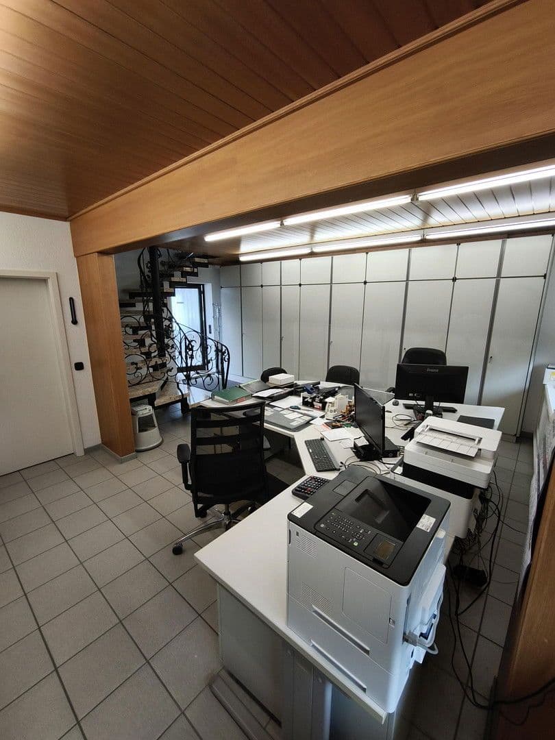 Pronájem kanceláře 72 m², Erftstadt, Severní Porýní-Vestfálsko Pronájem kanceláře 72 m², Erftstadt, Severní Porýní-Vestfálsko