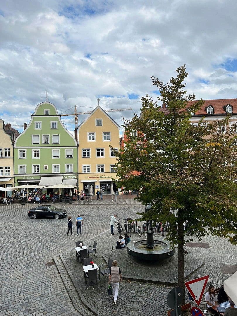 Pronájem bytu 3+1 98 m², Altstadt 107, Landshut, Bavorsko Pronájem bytu 3+1 98 m², Altstadt 107, Landshut, Bavorsko