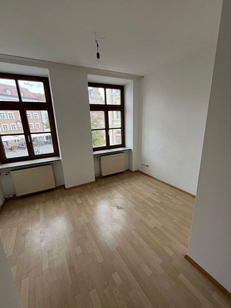Pronájem bytu 3+1 98 m², Altstadt 107, Landshut, Bavorsko Pronájem bytu 3+1 98 m², Altstadt 107, Landshut, Bavorsko