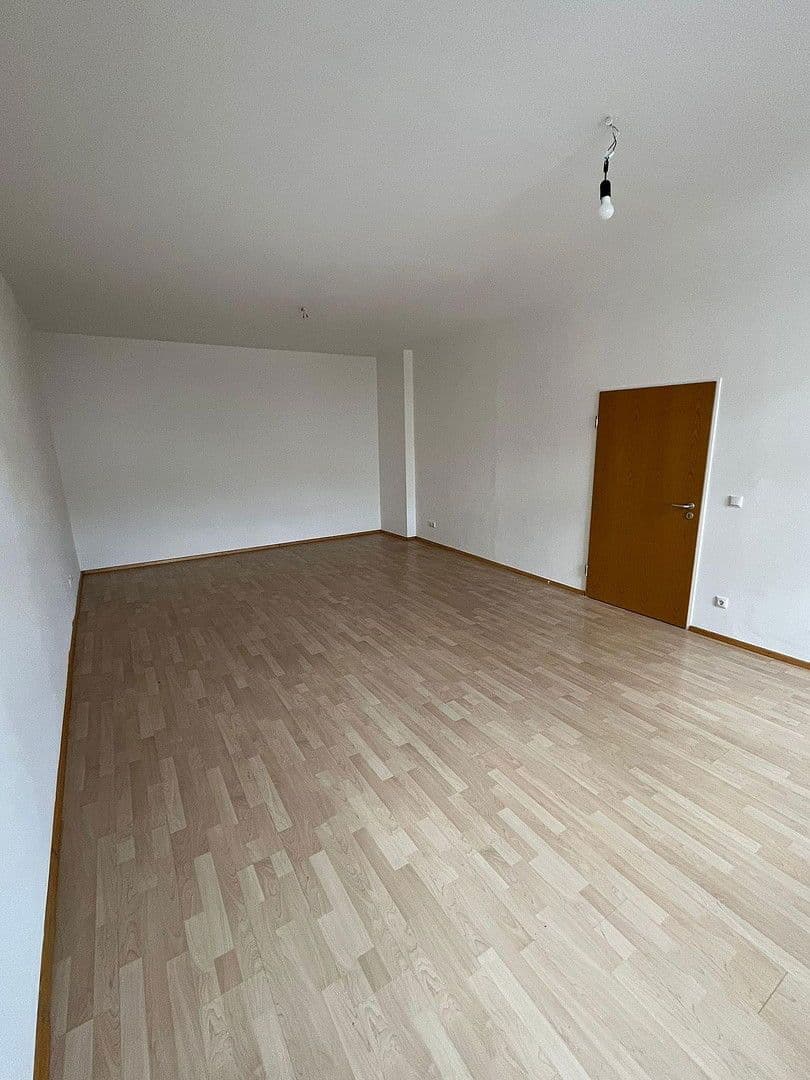 Pronájem bytu 3+1 98 m², Altstadt 107, Landshut, Bavorsko Pronájem bytu 3+1 98 m², Altstadt 107, Landshut, Bavorsko
