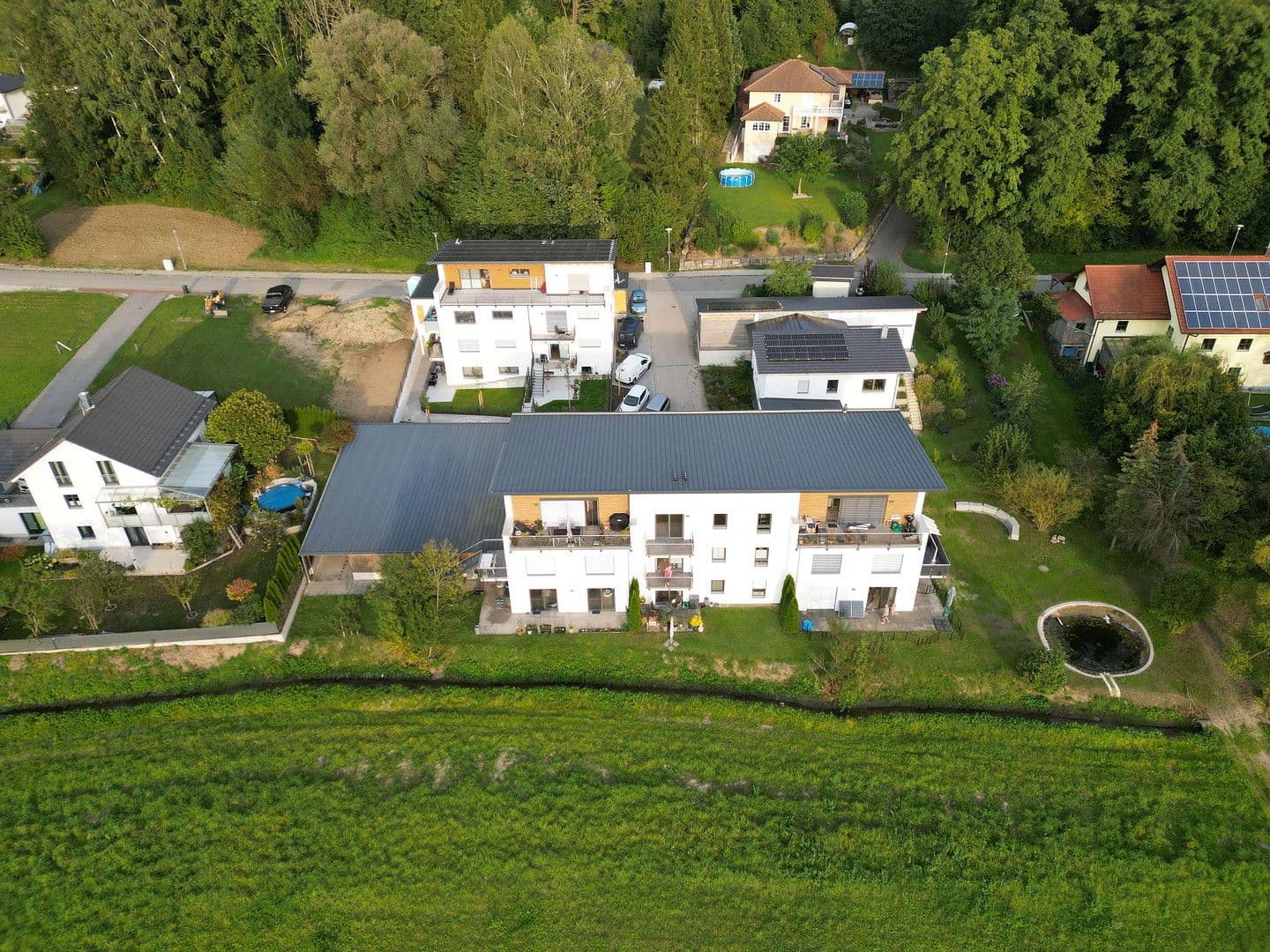 Pronájem bytu 2+1 60 m², Erlenweg 25, Bayerbach bei Ergoldsbach, Bavorsko Pronájem bytu 2+1 60 m², Erlenweg 25, Bayerbach bei Ergoldsbach, Bavorsko