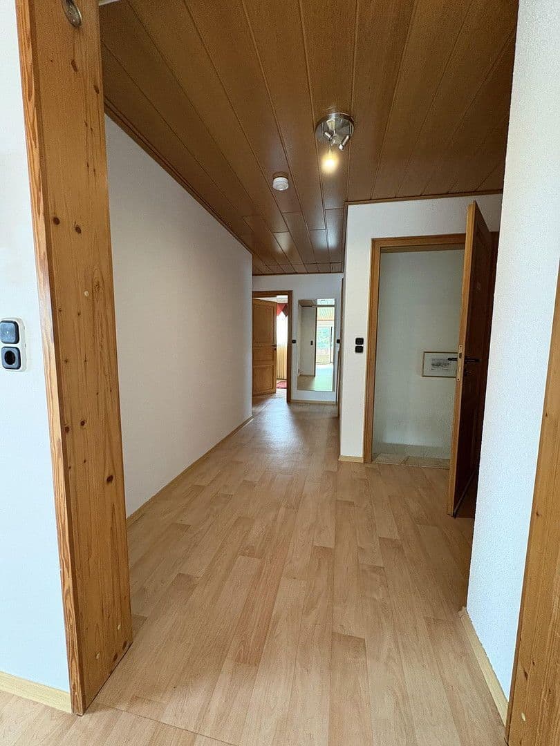 Pronájem bytu 3+1 120 m², Ermreus 28, Kunreuth, Bavorsko Pronájem bytu 3+1 120 m², Ermreus 28, Kunreuth, Bavorsko