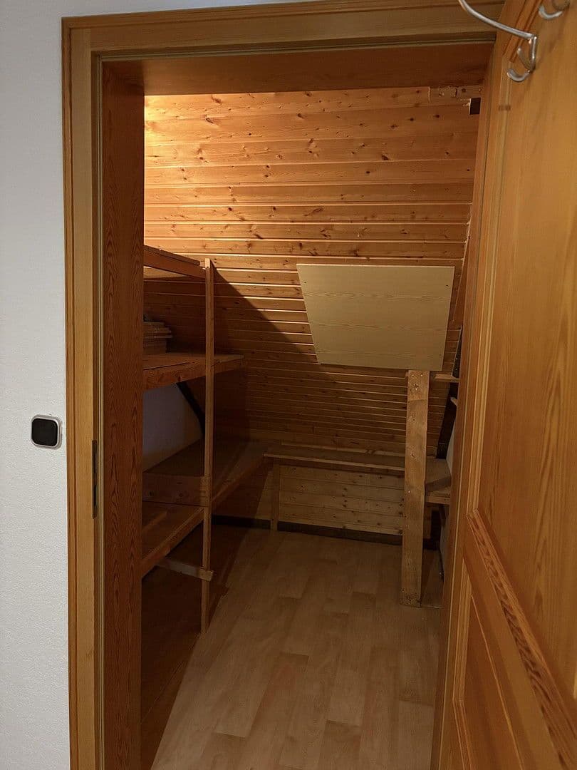Pronájem bytu 3+1 120 m², Ermreus 28, Kunreuth, Bavorsko Pronájem bytu 3+1 120 m², Ermreus 28, Kunreuth, Bavorsko