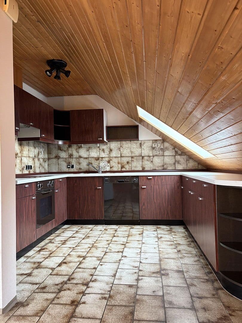 Pronájem bytu 3+1 120 m², Ermreus 28, Kunreuth, Bavorsko Pronájem bytu 3+1 120 m², Ermreus 28, Kunreuth, Bavorsko