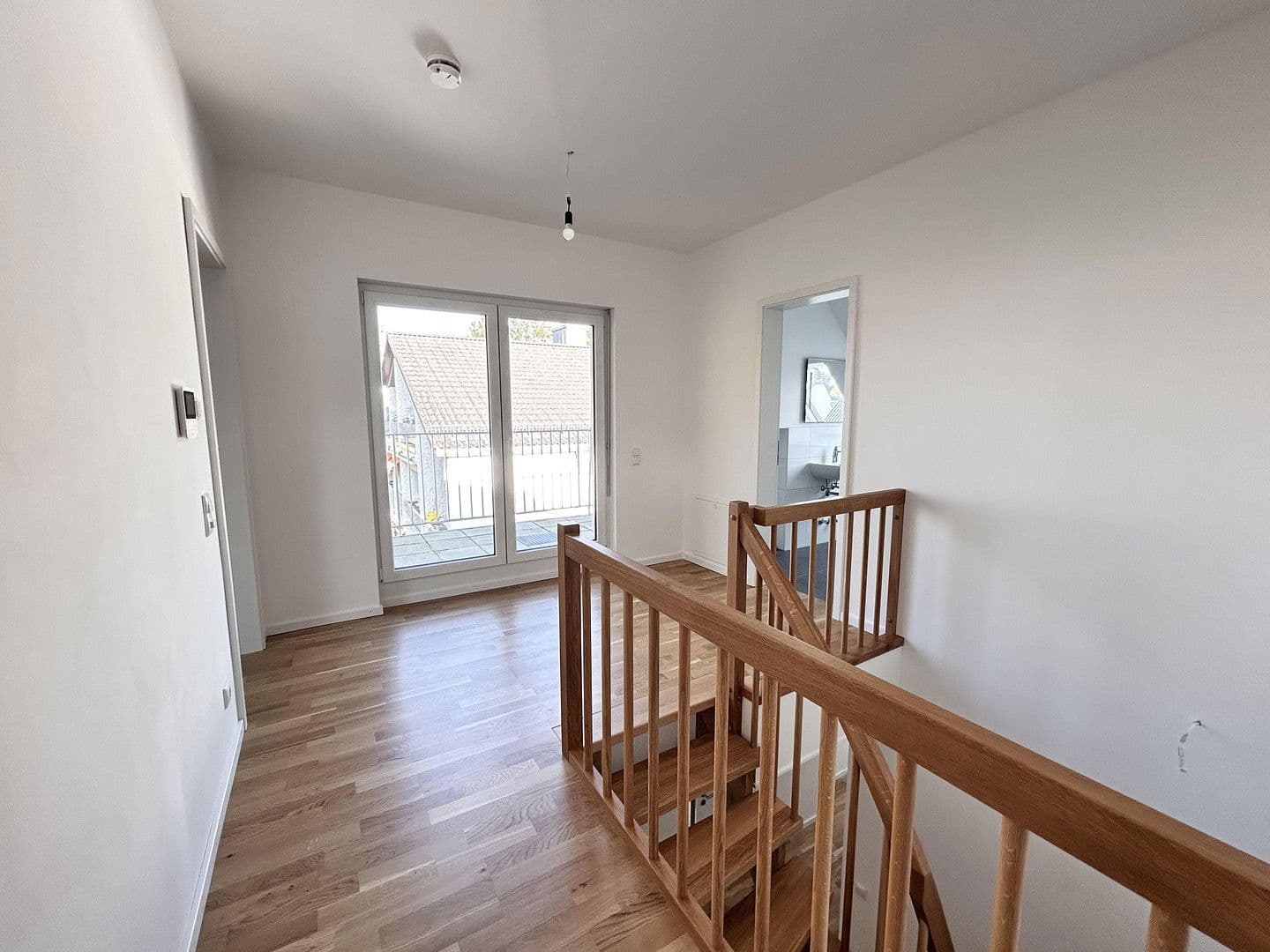 Pronájem bytu 3+1 90 m², München, Bavorsko Pronájem bytu 3+1 90 m², München, Bavorsko