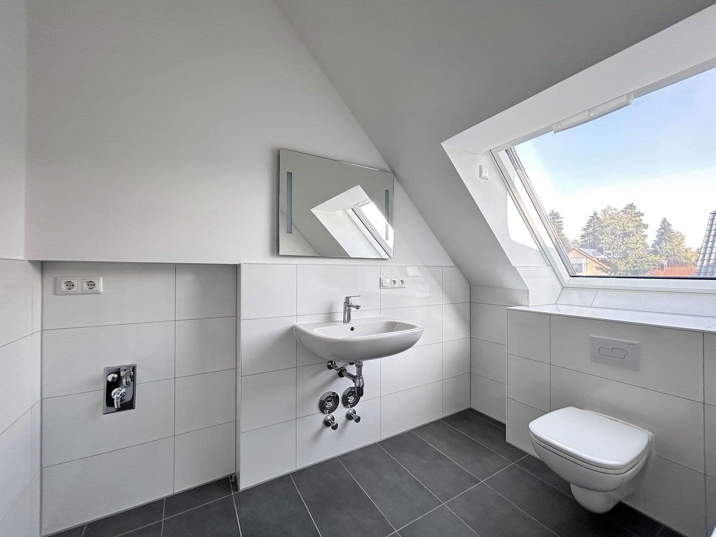 Pronájem bytu 3+1 90 m², München, Bavorsko Pronájem bytu 3+1 90 m², München, Bavorsko