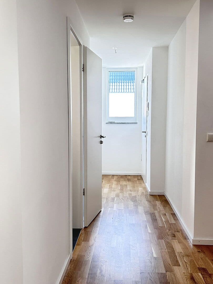 Pronájem bytu 3+1 90 m², München, Bavorsko Pronájem bytu 3+1 90 m², München, Bavorsko