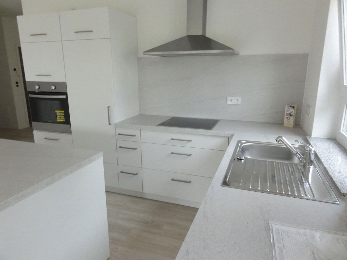 Pronájem bytu 3+1 83 m², Castellerstraße 7, Hofheim am Taunus, Hessen Pronájem bytu 3+1 83 m², Castellerstraße 7, Hofheim am Taunus, Hessen