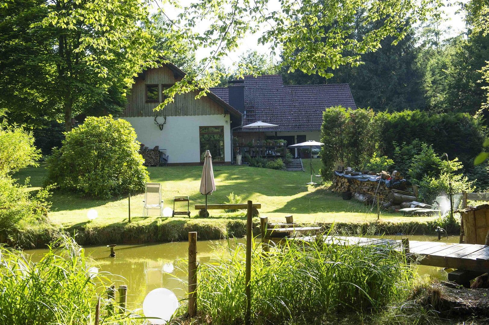 Prodej domu 250 m², pozemek 7.600 m², Glashütten, Hessen Prodej domu 250 m², pozemek 7.600 m², Glashütten, Hessen