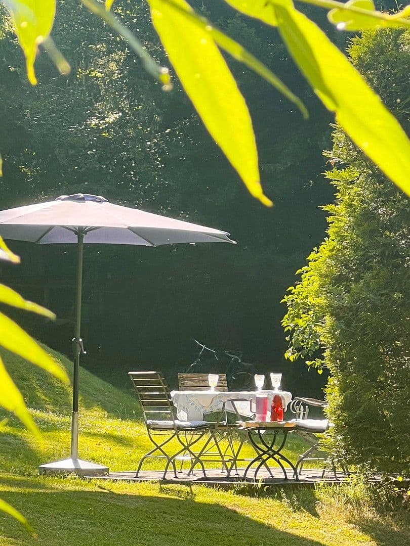 Prodej domu 250 m², pozemek 7.600 m², Glashütten, Hessen Prodej domu 250 m², pozemek 7.600 m², Glashütten, Hessen