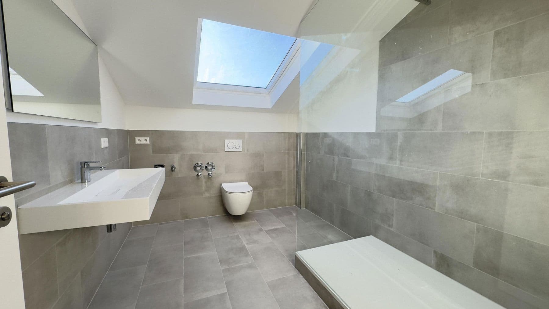 Pronájem bytu 3+1 71 m², Hohenstaufenstr. 56, Pforzheim, Bádensko-Württembersko Pronájem bytu 3+1 71 m², Hohenstaufenstr. 56, Pforzheim, Bádensko-Württembersko