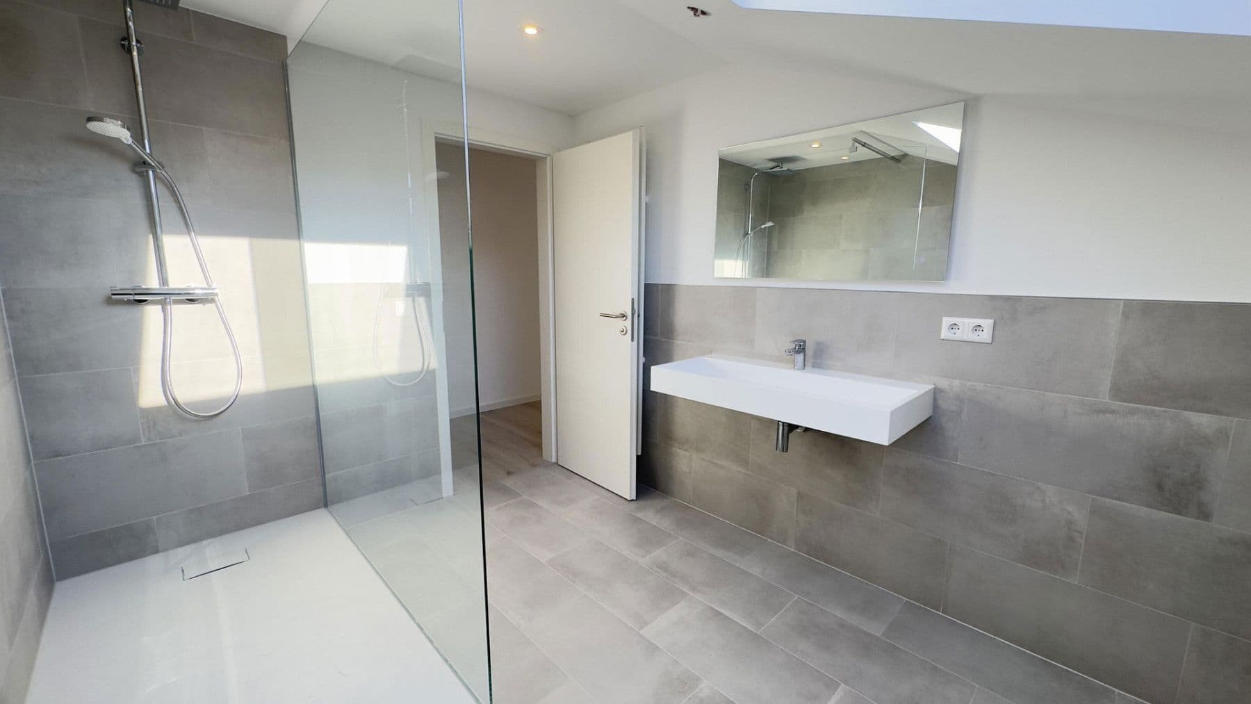 Pronájem bytu 3+1 71 m², Hohenstaufenstr. 56, Pforzheim, Bádensko-Württembersko Pronájem bytu 3+1 71 m², Hohenstaufenstr. 56, Pforzheim, Bádensko-Württembersko