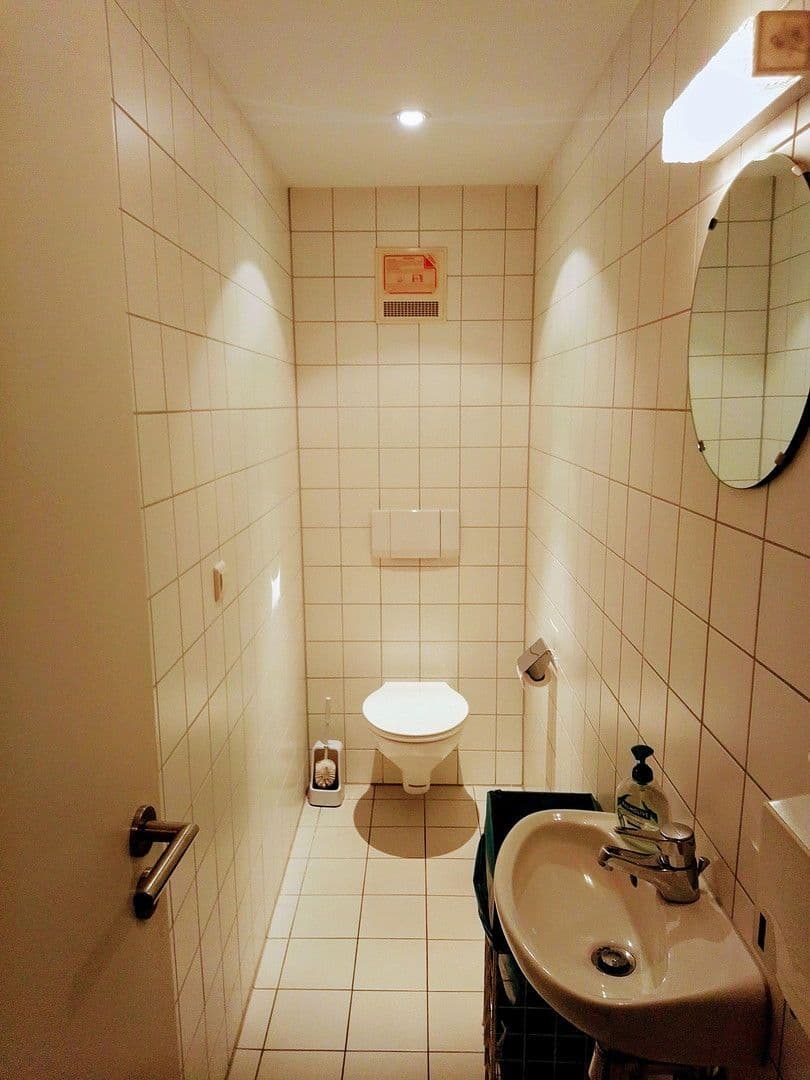 Pronájem kanceláře 170 m², Deizisau, Bádensko-Württembersko Pronájem kanceláře 170 m², Deizisau, Bádensko-Württembersko