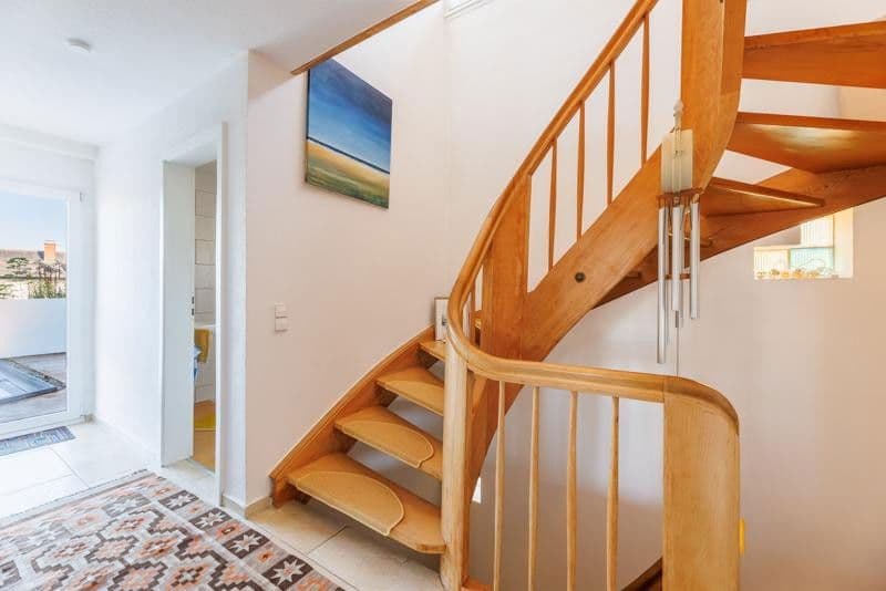 Prodej domu 258 m², pozemek 625 m², Freiburg, Bádensko-Württembersko Prodej domu 258 m², pozemek 625 m², Freiburg, Bádensko-Württembersko
