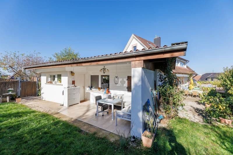 Prodej domu 258 m², pozemek 625 m², Freiburg, Bádensko-Württembersko Prodej domu 258 m², pozemek 625 m², Freiburg, Bádensko-Württembersko