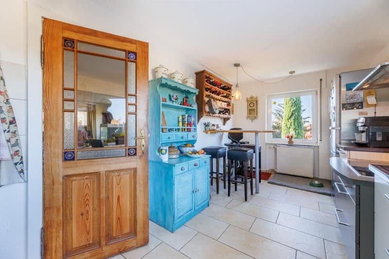 Prodej domu 258 m², pozemek 625 m², Freiburg, Bádensko-Württembersko Prodej domu 258 m², pozemek 625 m², Freiburg, Bádensko-Württembersko